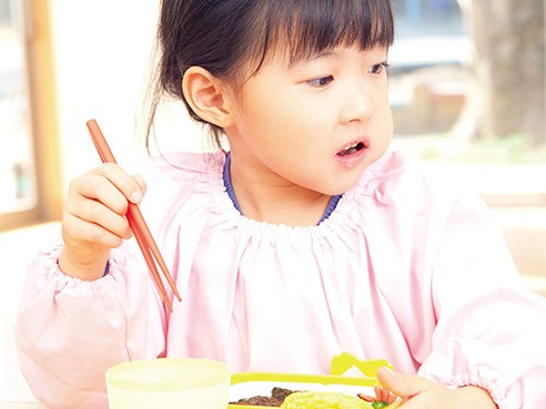 食を通じて色々発見!食育にも力を入れています。